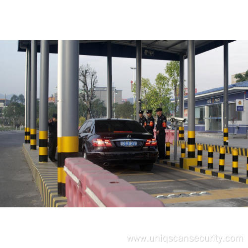 Security retractable road block barriers bollards